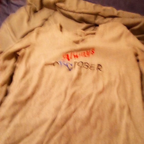 Shirt pants and leggings - Picture 1 of 17